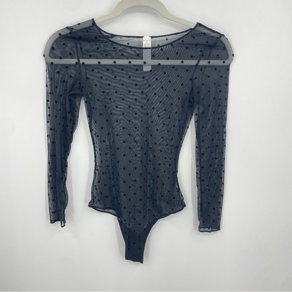 SPANX - Smoothing Mesh Flocked Dot Thong Bodysuit sheer - Picture 2 of 5